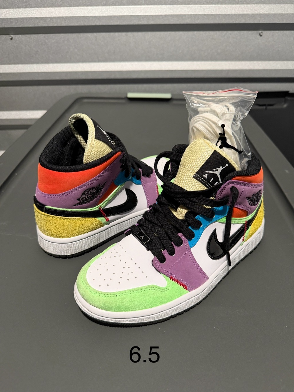 Nike Air Jordan 1 Mid Kids Multicolor Sneakers